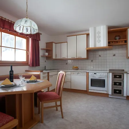 Stauden Apartment *